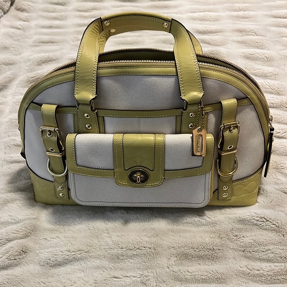 Coach | Hamptons- Miranda Canvas | carryall/handbag